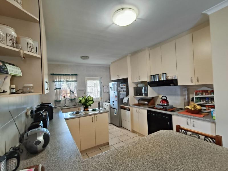 2 Bedroom Property for Sale in Protea Heights Western Cape